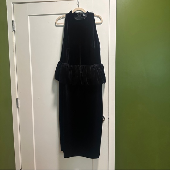 Eloquii Dresses & Skirts - Eloquii velvet dress | size 18/20